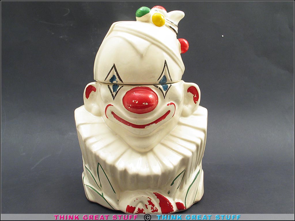 Product photo #100_3287 of SKU 21004014 (Genuine McCoy c.1943 Clown Cookie Jar, Vintage Original Paint)