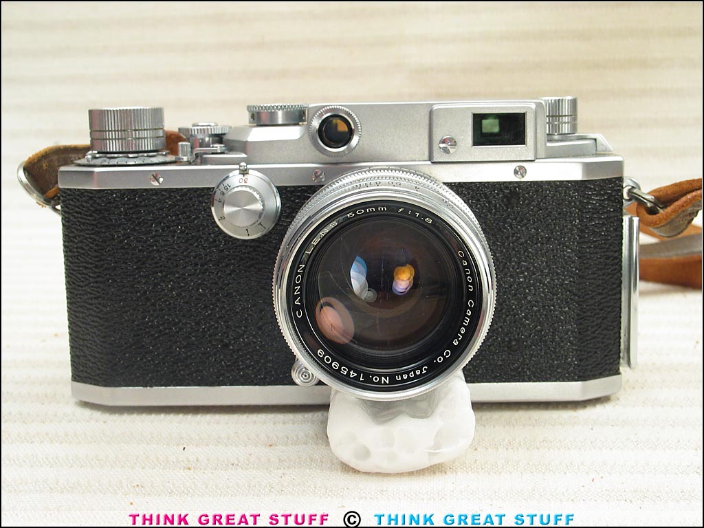 Photo 100_3663 Product photo #100_3663 of SKU 21001183 (Canon IIF2 “EP” 1955 vintage 35mm Rangefinder Camera Bundle)