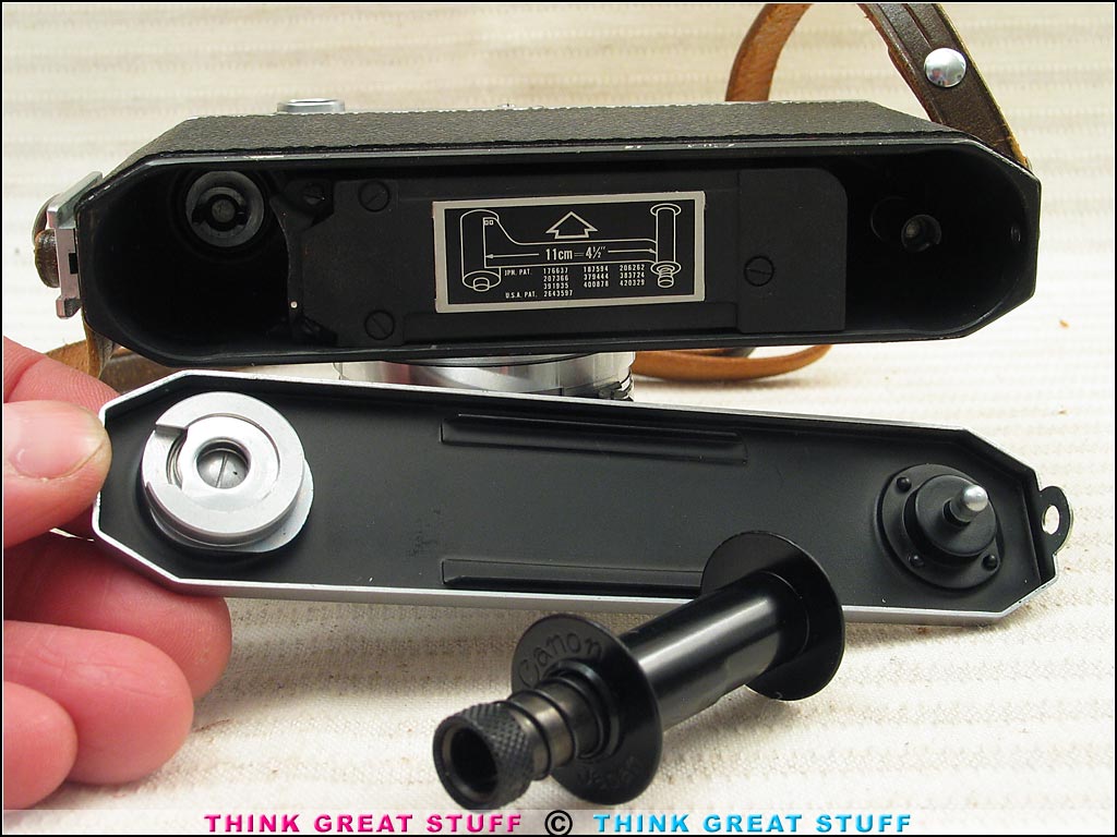Photo 100_3667 Product photo #100_3667 of SKU 21001183 (Canon IIF2 “EP” 1955 vintage 35mm Rangefinder Camera Bundle)
