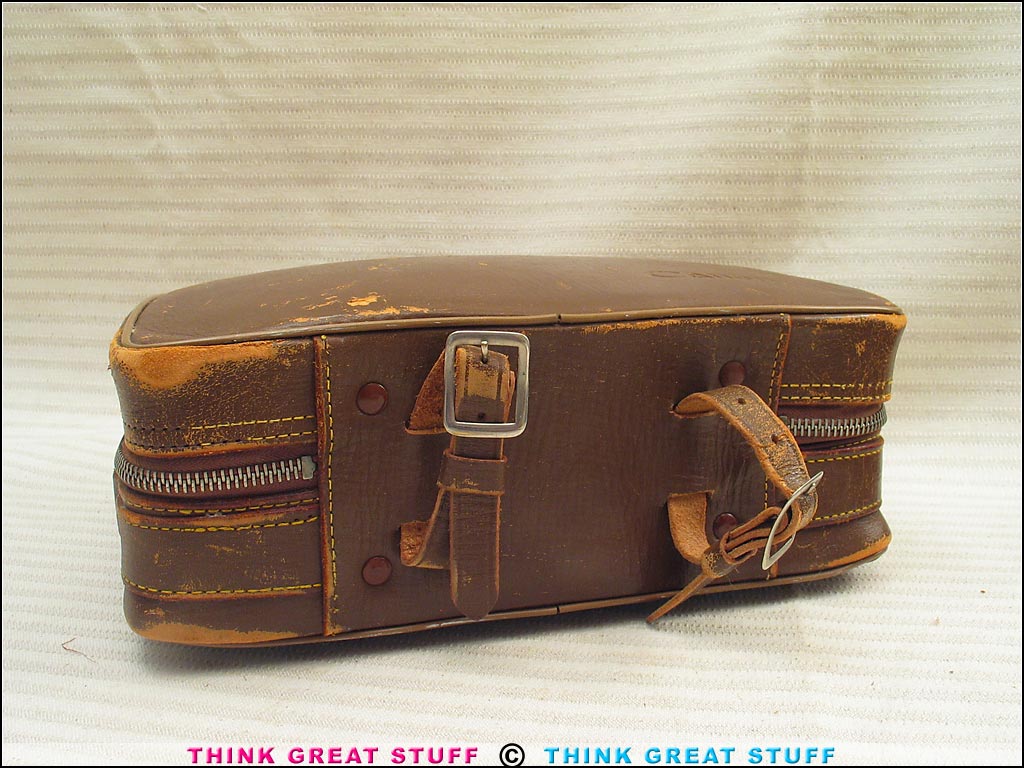 Photo 100_3698 Product photo #100_3698 of SKU 21001183 (Canon IIF2 “EP” 1955 vintage 35mm Rangefinder Camera Bundle)