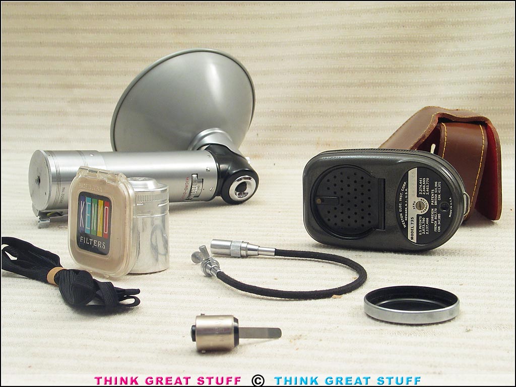 Photo 100_3699 Product photo #100_3699 of SKU 21001183 (Canon IIF2 “EP” 1955 vintage 35mm Rangefinder Camera Bundle)