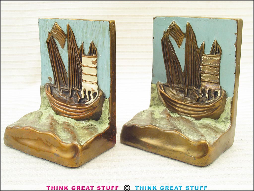 Photo 100_7570 Product photo #100_7570 of SKU 21001308 (“Chinese Ship Amoy” 1920s Pompeian Bronze Antique Bookends)
