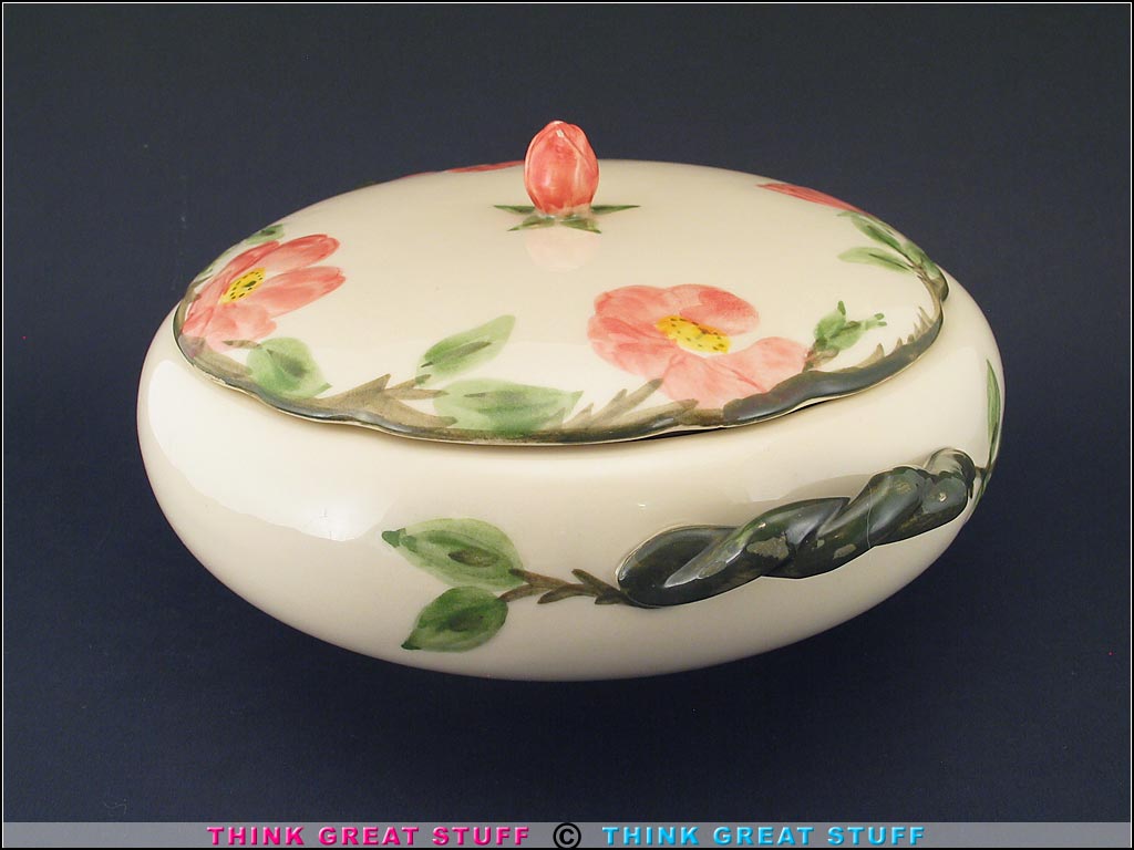 Product photo #100_8521 of SKU 21004003 (1940s Franciscan Desert Rose Covered Casserole, USA Rare Early Piece)