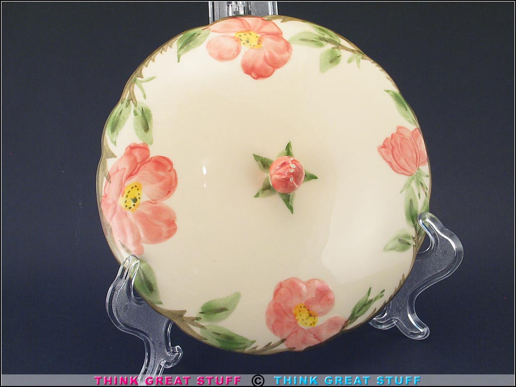 Product photo #100_8530 of SKU 21004003 (1940s Franciscan Desert Rose Covered Casserole, USA Rare Early Piece)