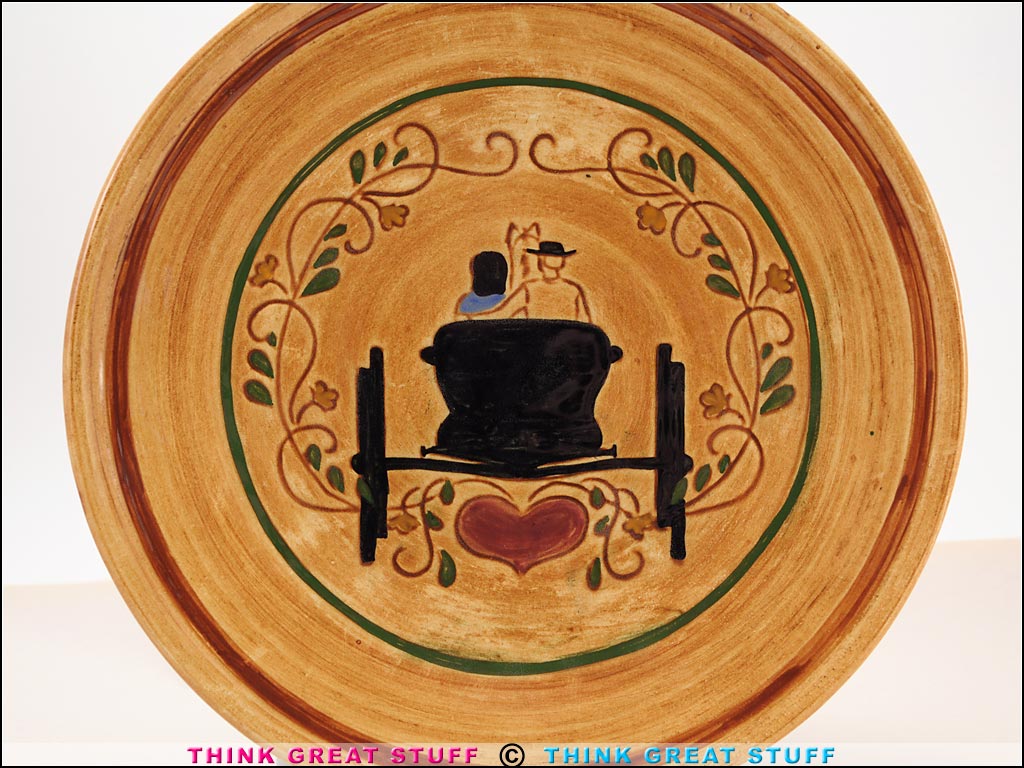 Product photo #100_9591 of SKU 21004017 (Pennsbury Pottery, Courting Buggy Couple 8-inch Decorative Plate)