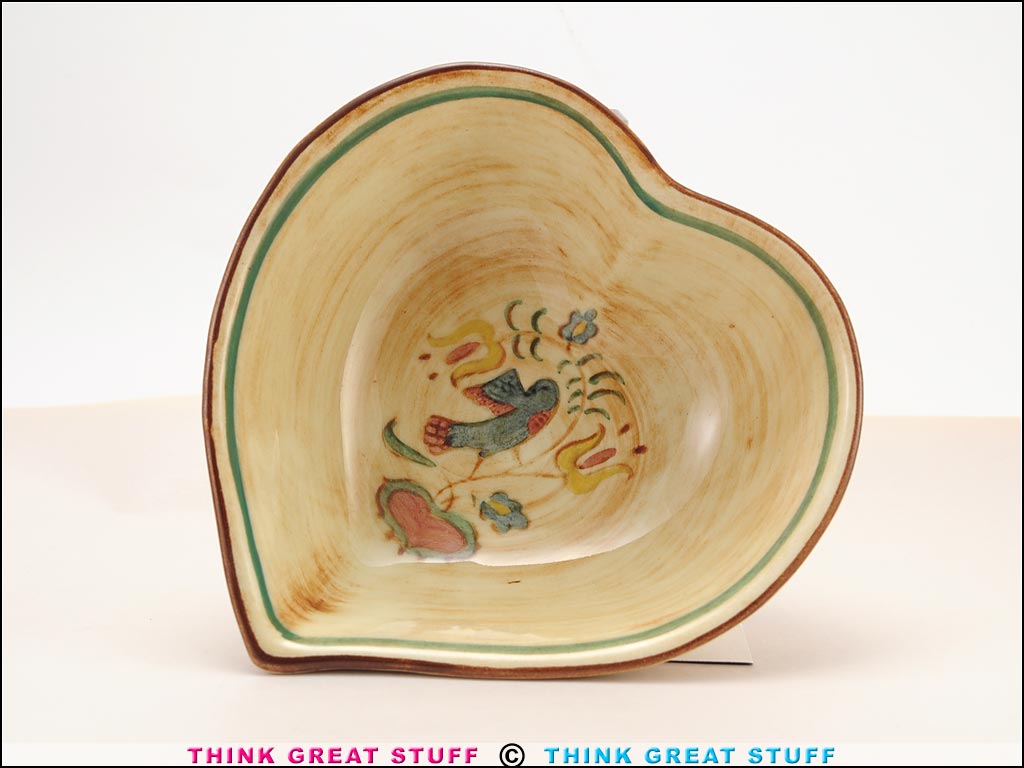 Pennsbury Pottery, Bird over Heart Candy Dish (lighter color) (Photo no. 100_9641)