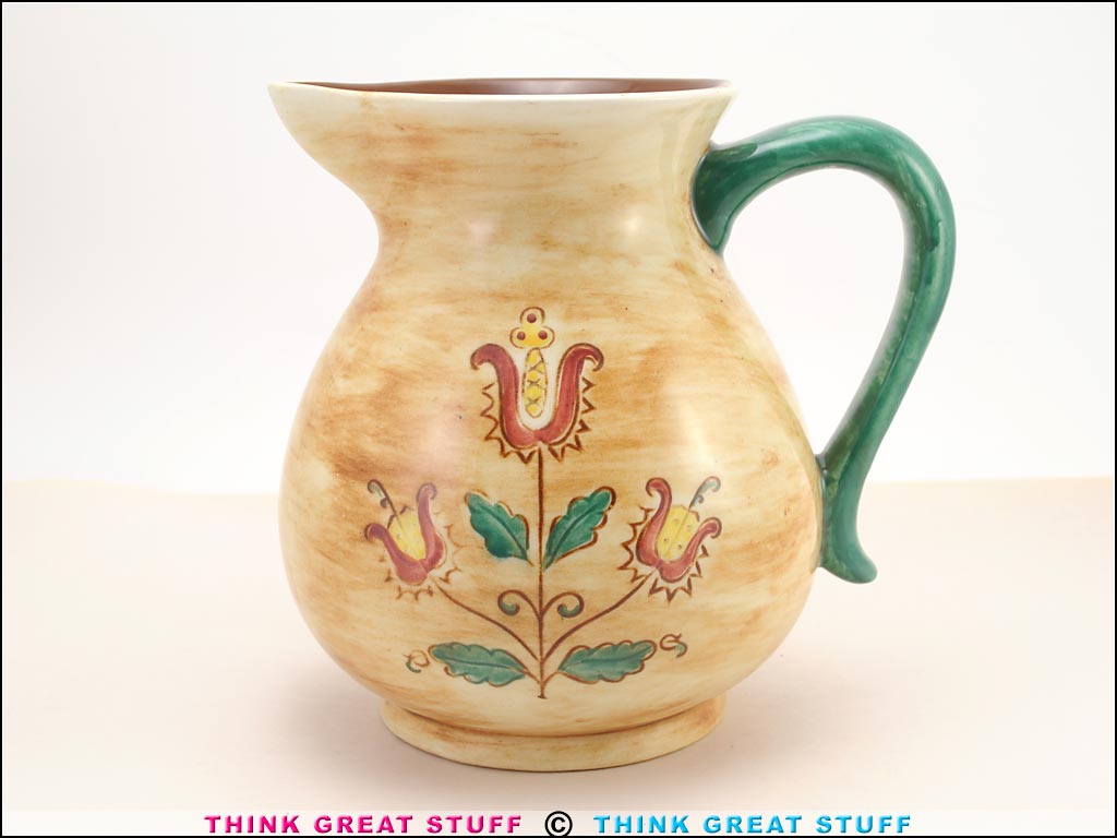 Product photo #100_9701 of SKU 21004028 (Pennsbury Pottery, Tulips  2-quart Pitcher)