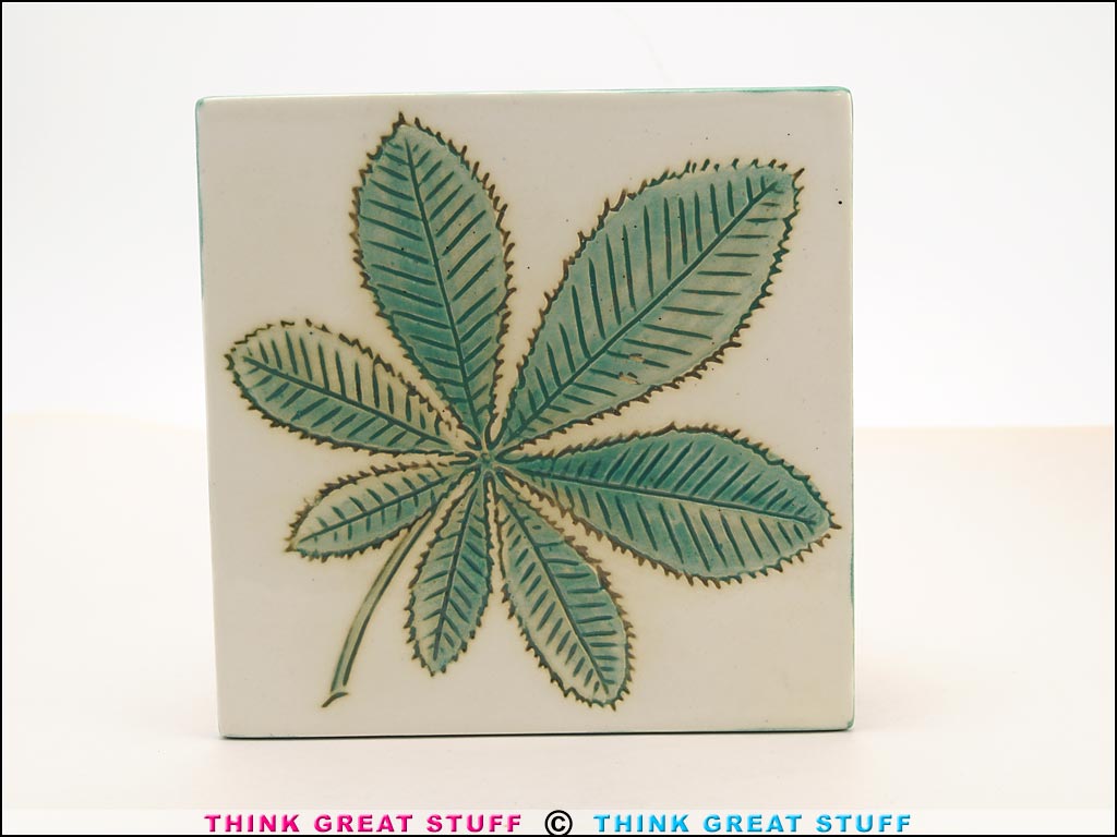 Product photo #100_9841 of SKU 21004038 (Pennsbury Pottery, Green and White “Dandelion Leaf” Tile)